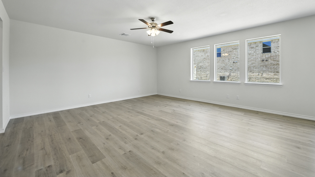 Republic at 1203 Dry Brook Way, Princeton, Texas: photo 3