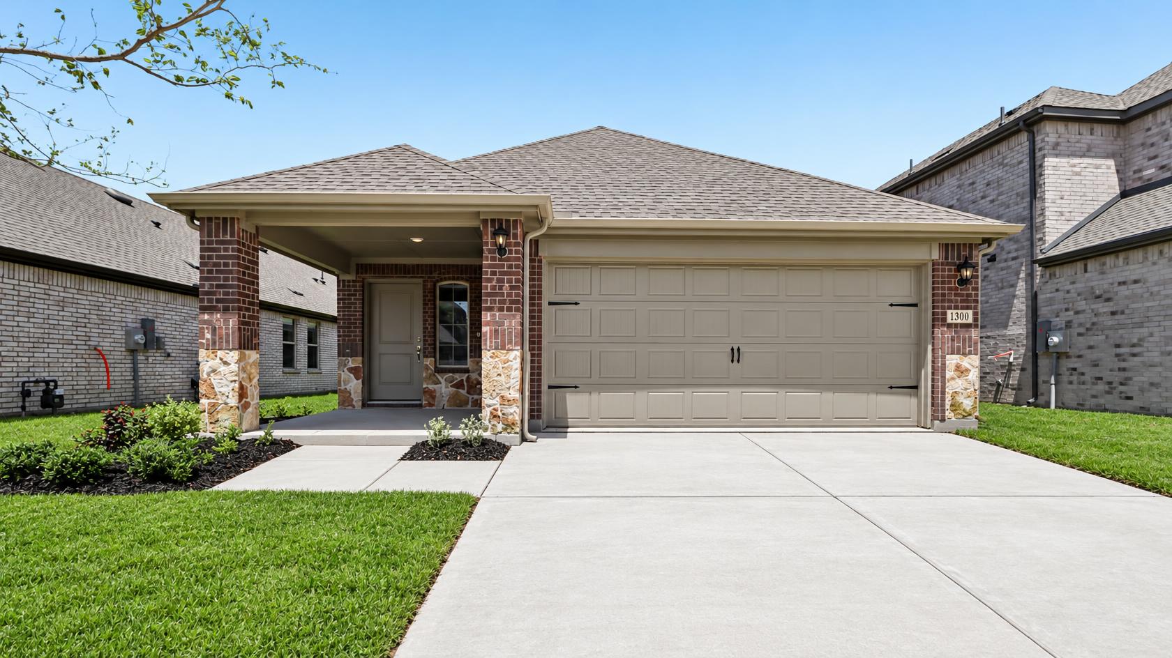 1904 Stormridge Way exterior