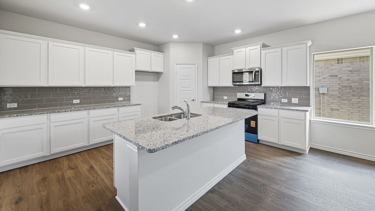 2233 Lakehurst Floorplan Kitchen Gallery Image-Silverado in Aubrey, TX