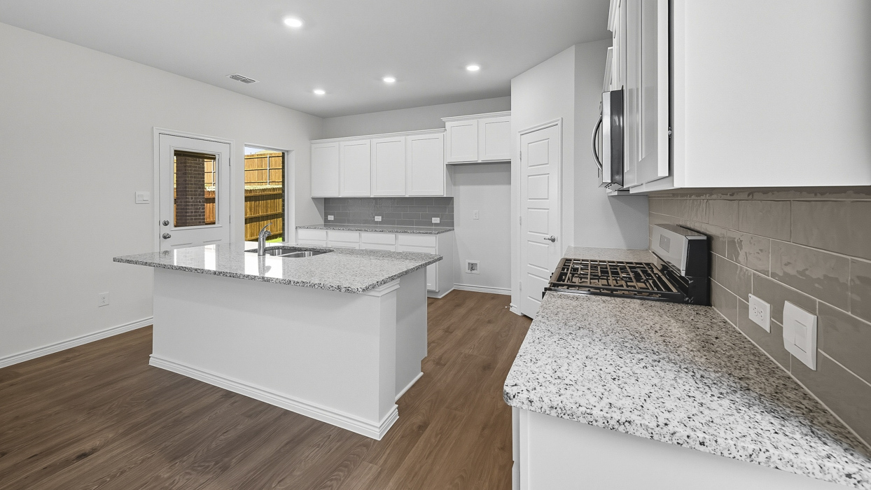 2233 Lakehurst Floorplan Kitchen Gallery Image-Silverado in Aubrey, TX