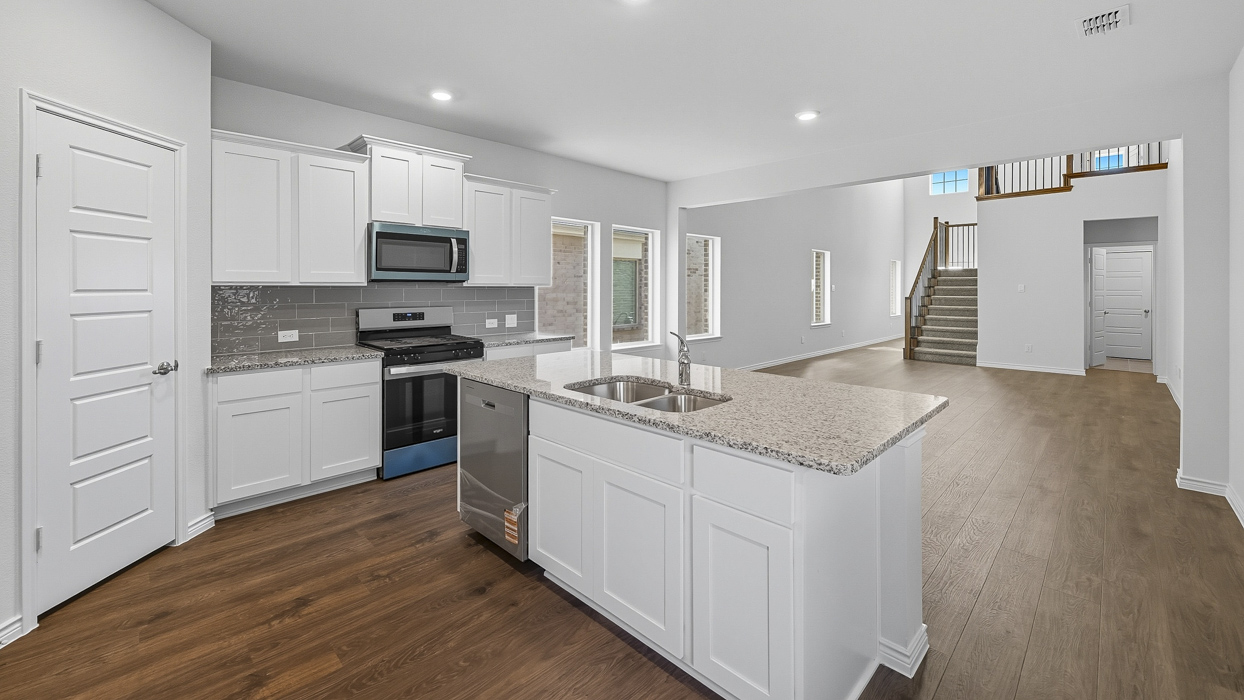 2233 Lakehurst Floorplan Kitchen Gallery Image-Silverado in Aubrey, TX