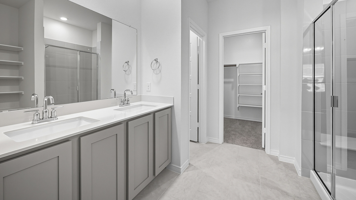 Finn Floorplan Elevation E Bathroom Gallery Image - Silverado in Aubrey, TX