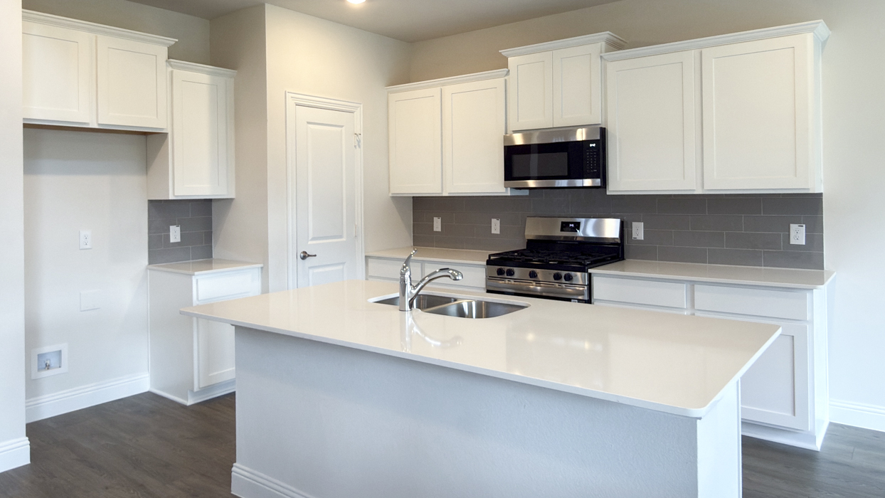 H232 Tangerine Floorplan Kitchen Gallery Image- Silverado in Aubrey, Tx
