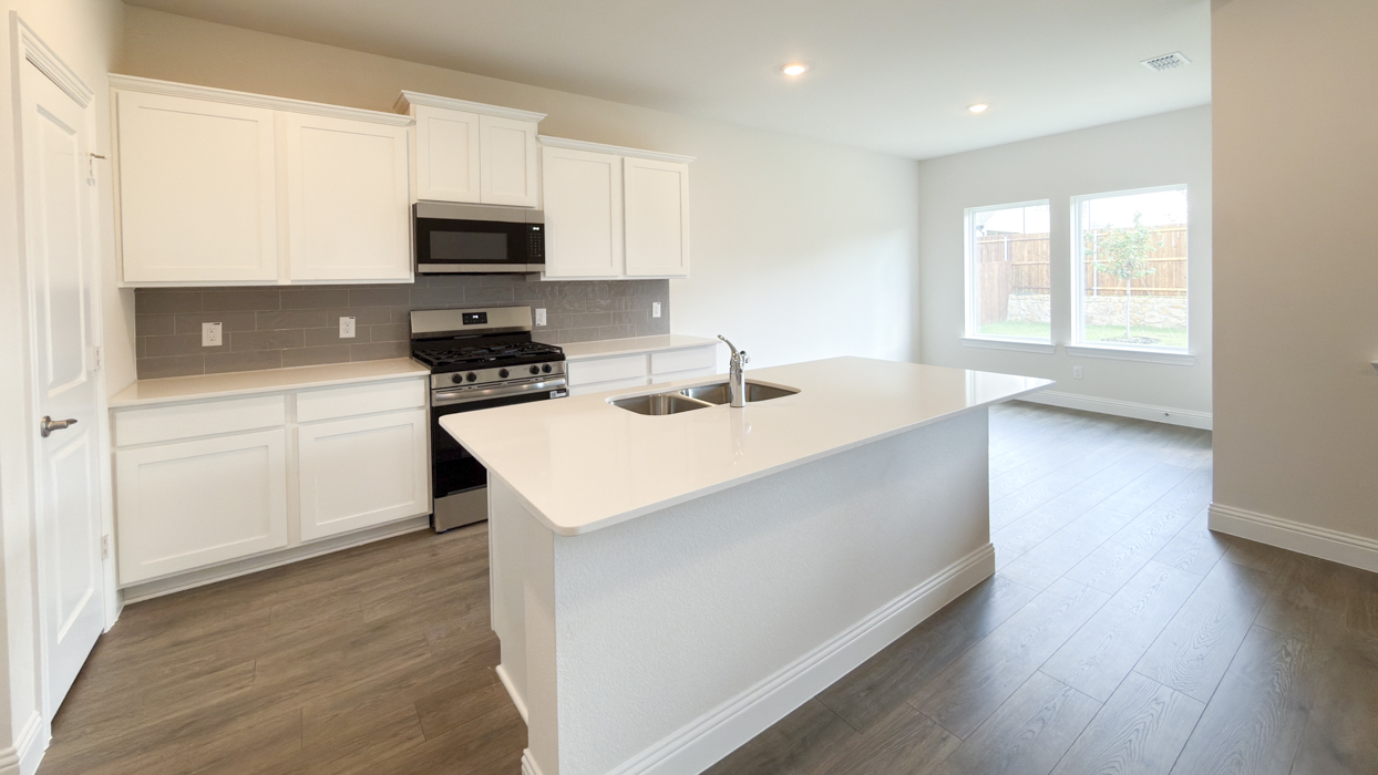 H232 Tangerine Floorplan Kitchen Gallery Image- Silverado in Aubrey, Tx