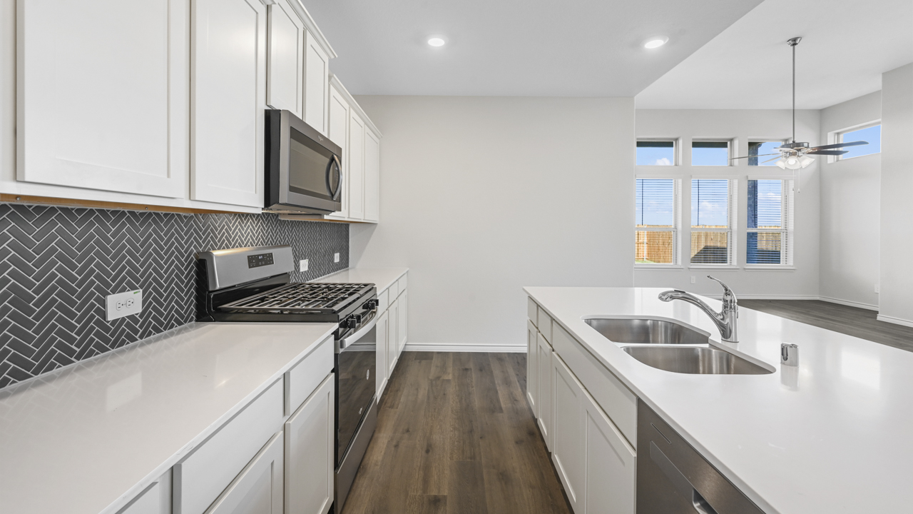 Bandera Floorplan Kitchen Gallery Image-Silverado in Aubrey, TX