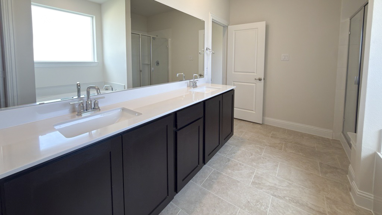 Bastrop Floorplan Elevation F Bathroom Gallery Image - Silverado in Aubrey, TX