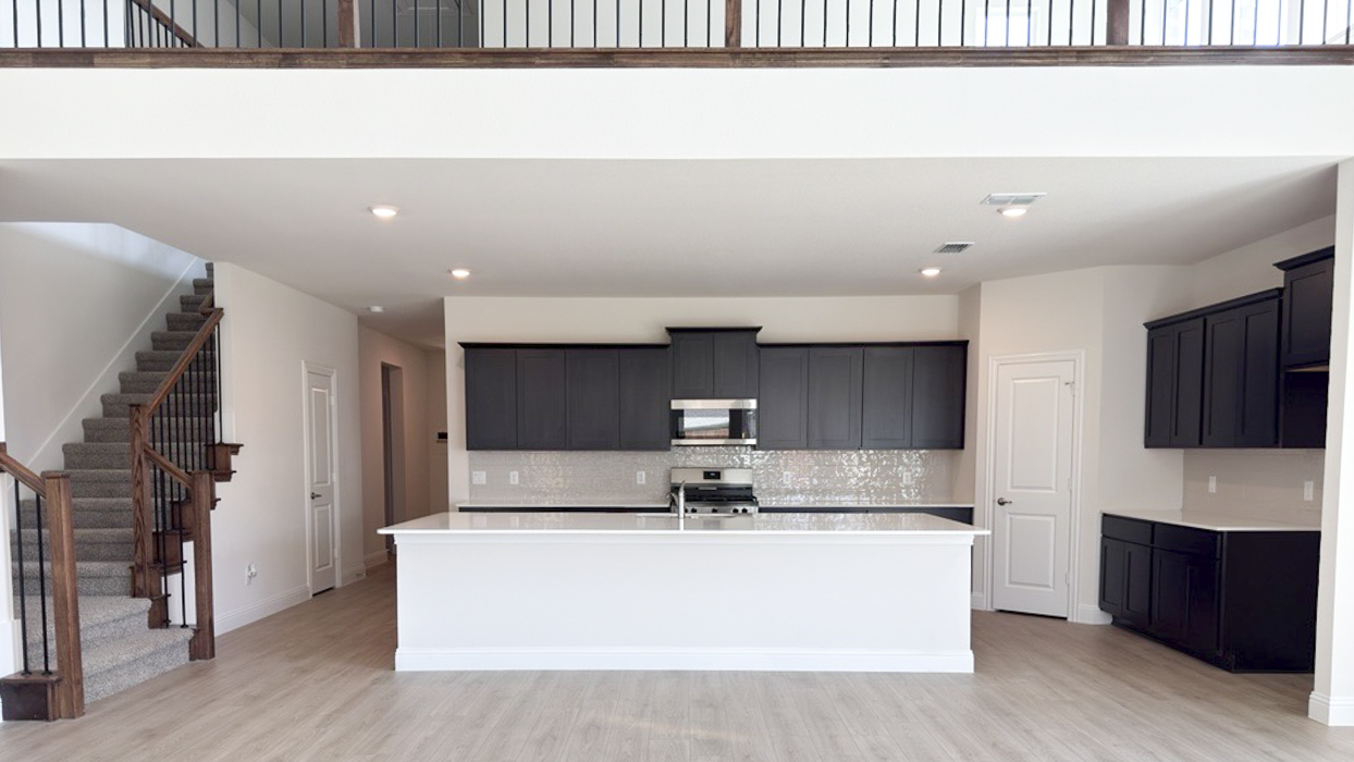 Bastrop Floorplan Elevation F Kitchen Gallery Image - Silverado in Aubrey, TX