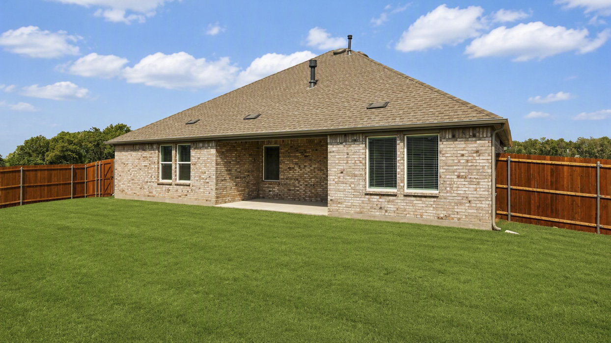 Dawson Floorplan Backyard Gallery Image - Silverado in Aubrey, TX