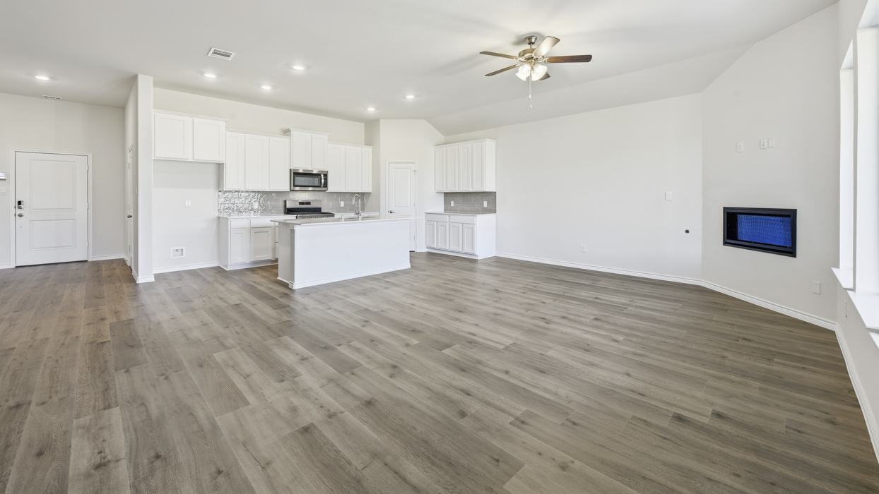 Echelon Floorplan Living Gallery Image-Silverado in Aubrey, TX