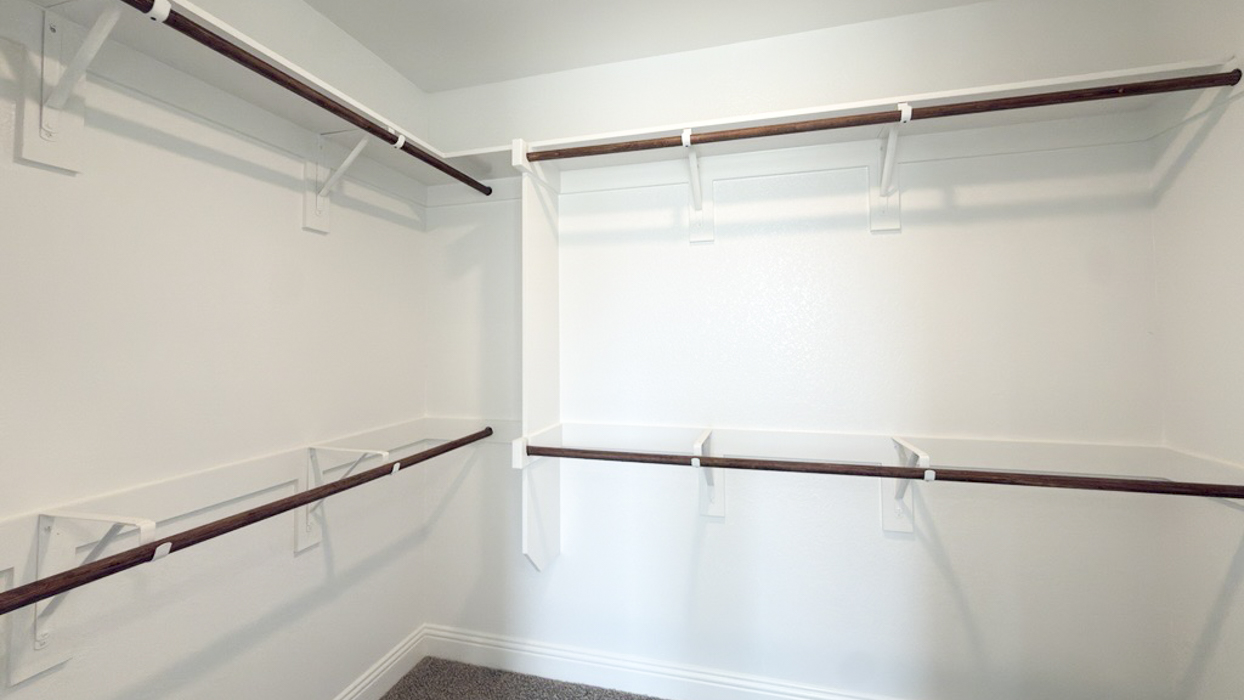 Harbour Floorplan Elevation F Bathroom Gallery Image - Silverado in Aubrey, TX