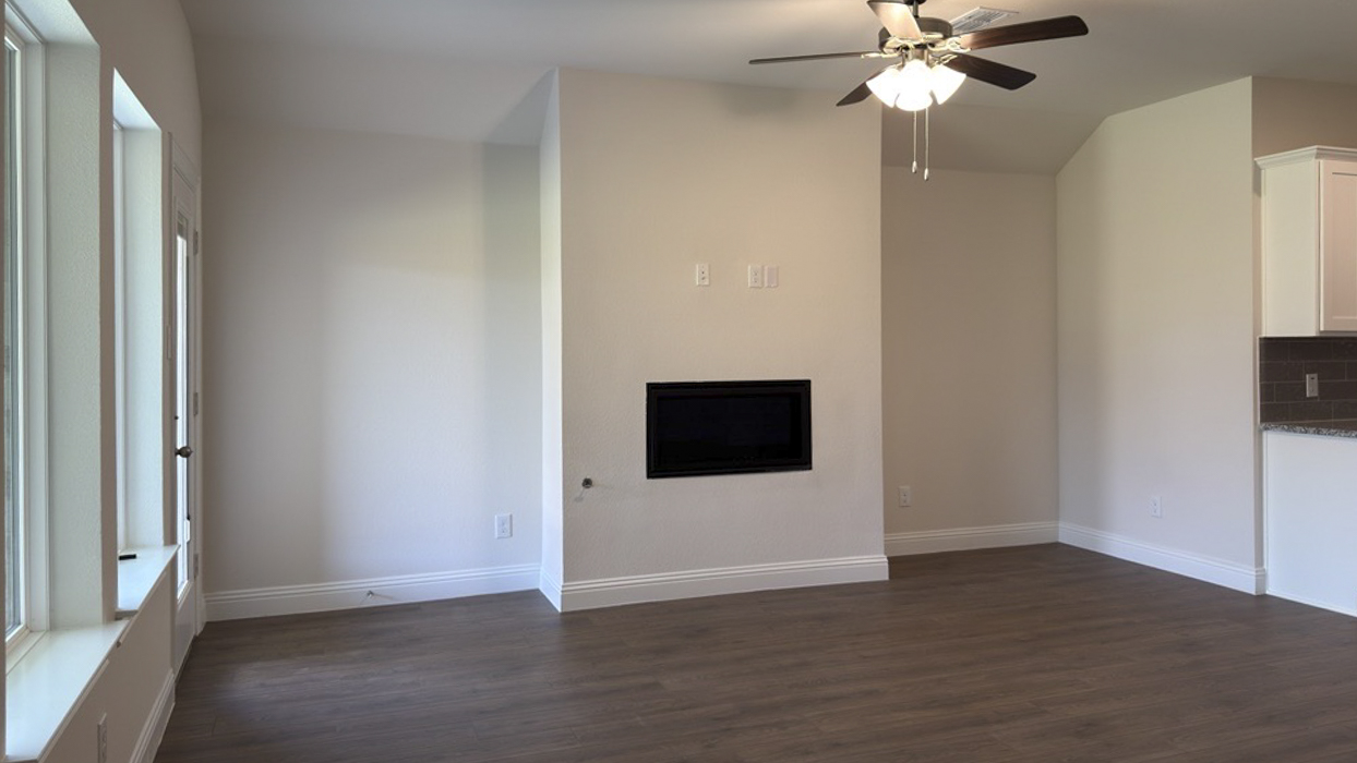 Harbour Floorplan Elevation F Kitchen Gallery Image - Silverado in Aubrey, TX