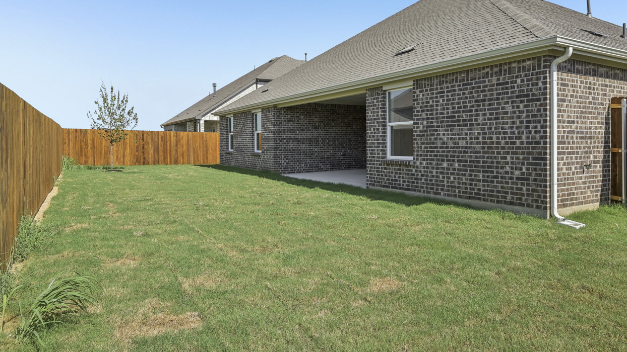 Ithaca Floorplan Backyard Gallery Image - Silverado in Aubrey, TX