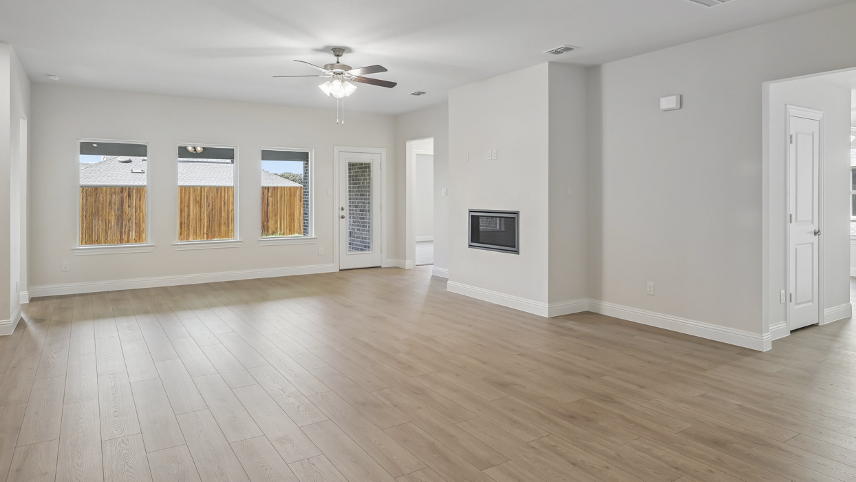 Ithaca Floorplan Living Gallery Image - Silverado in Aubrey, TX