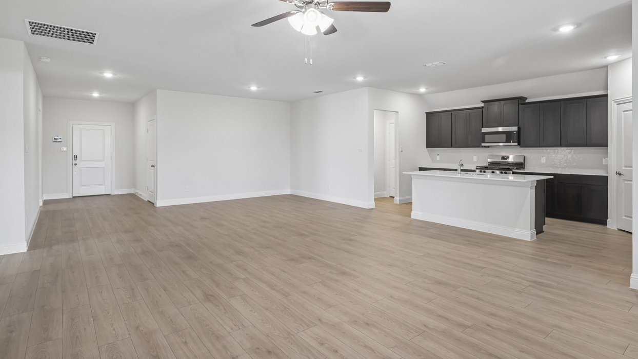 Ithaca Floorplan Living Gallery Image - Silverado in Aubrey, TX