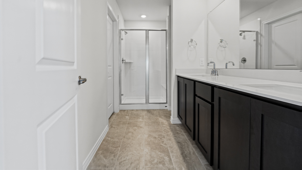 Violet Floorplan Elevation B Bathroom Gallery Image - Silverado in Aubrey, TX
