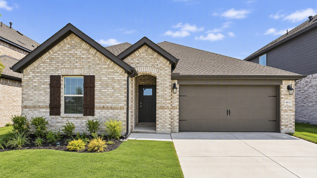 Violet Floorplan Elevation E Exterior Gallery Image - Silverado in Aubrey, TX