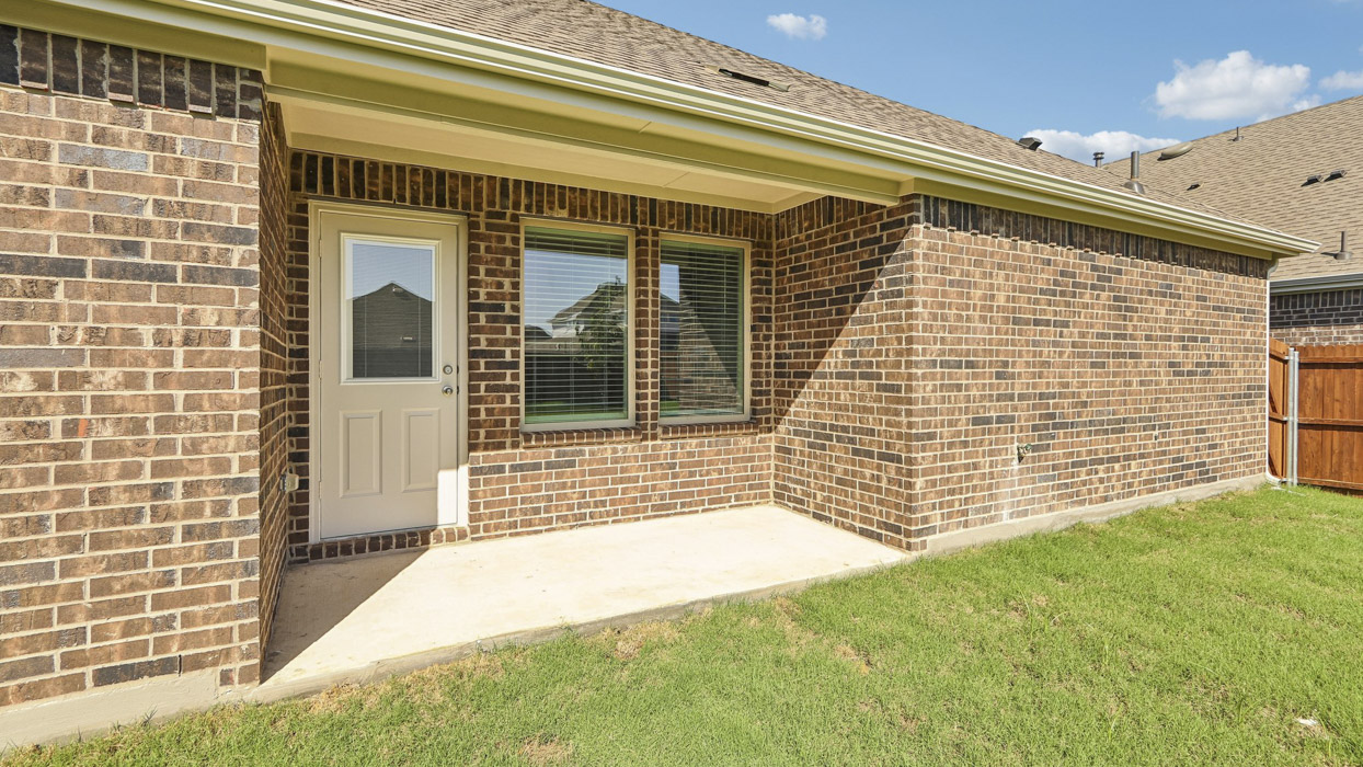 Hale floorplan Elevation B Exterior Gallery Image-Silverado in Aubrey Tx