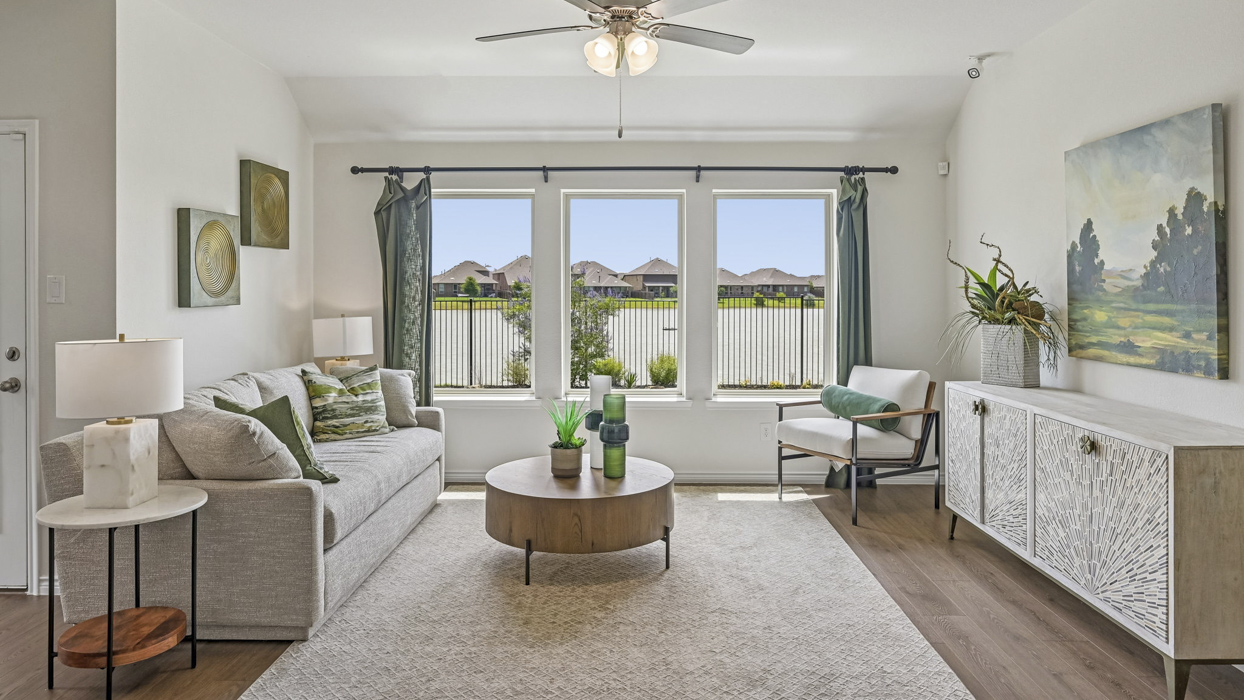 Bentworth Floorplan Elevation B Living Gallery Image - Silverado in Aubrey, TX