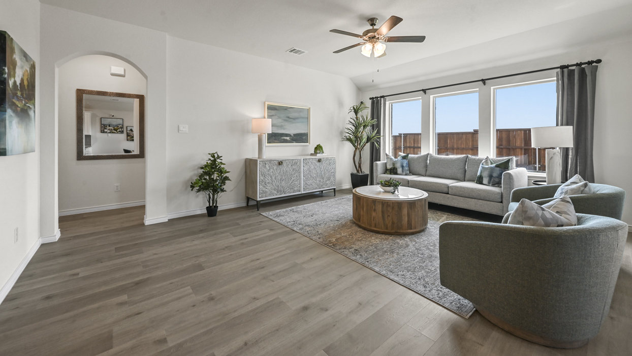 Bentworth Floorplan Living Gallery Image-Silverado in Aubrey, Tx