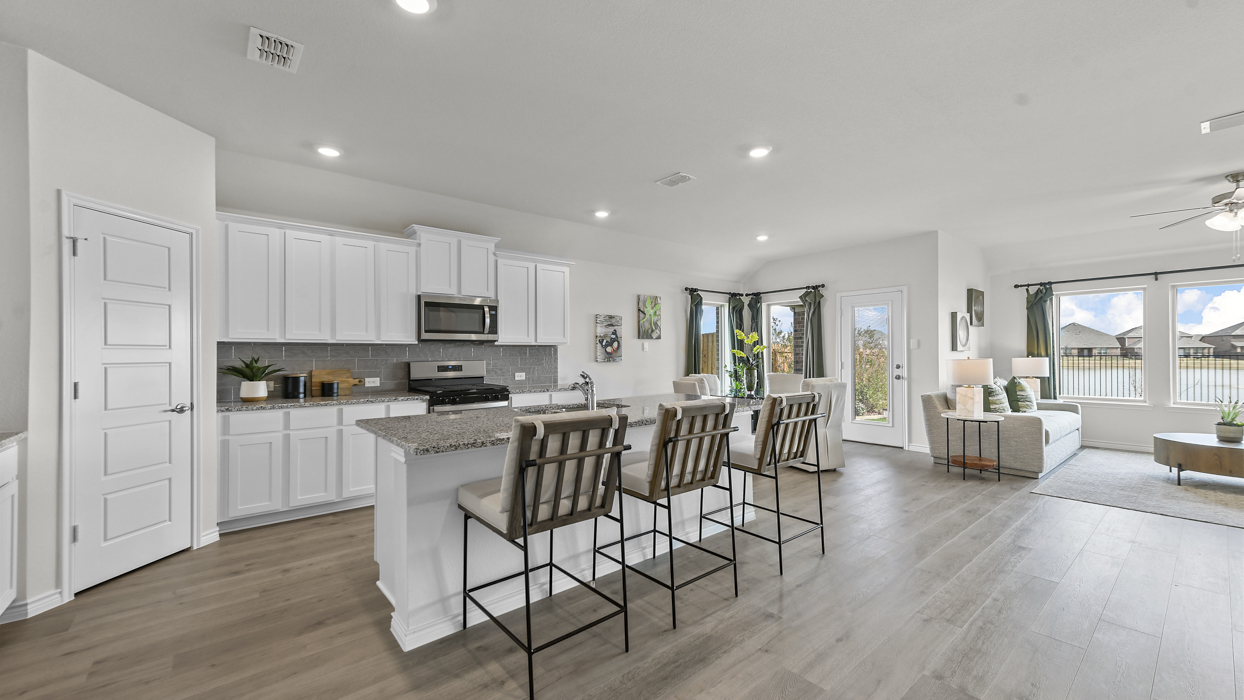 Bentworth floorplan Kitchen Gallery Image-Silverado in Aubrey, Tx