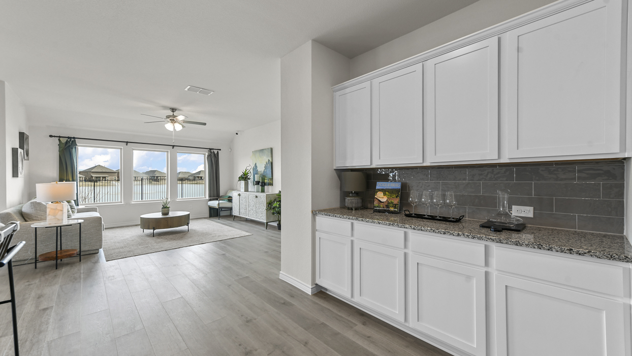 Bentworth floorplan Kitchen Gallery Image-Silverado in Aubrey, Tx