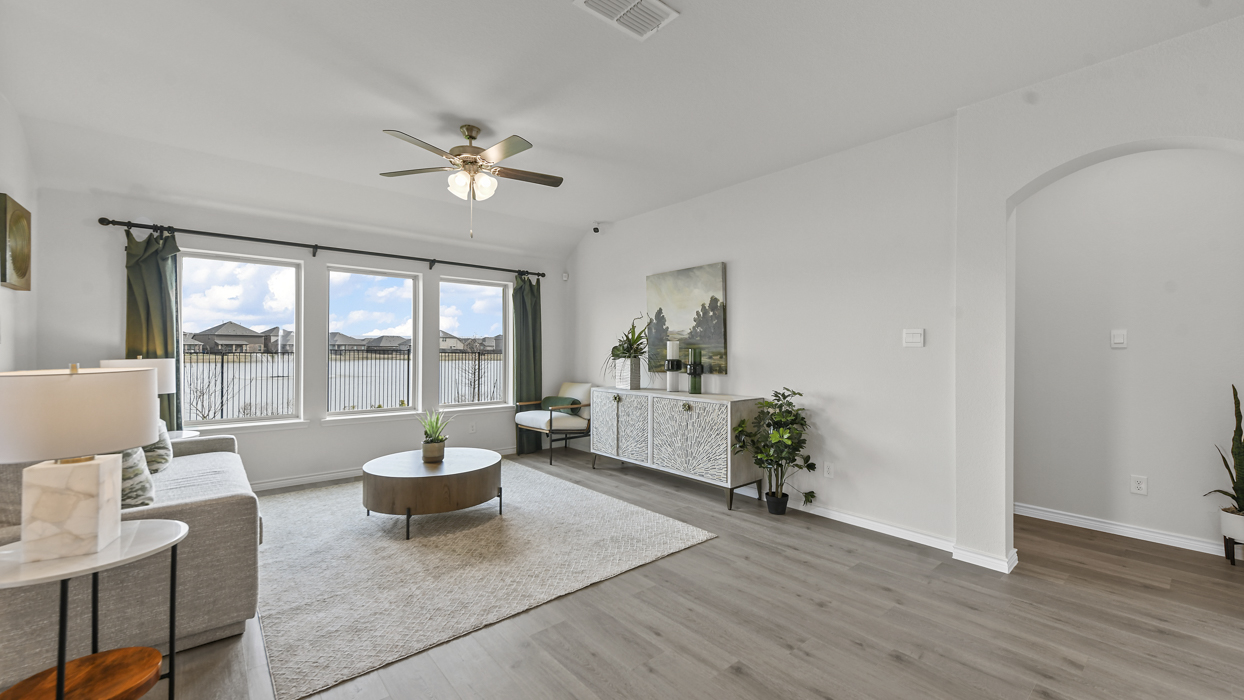 Bentworth floorplan Living Gallery Image-Silverado in Aubrey, Tx