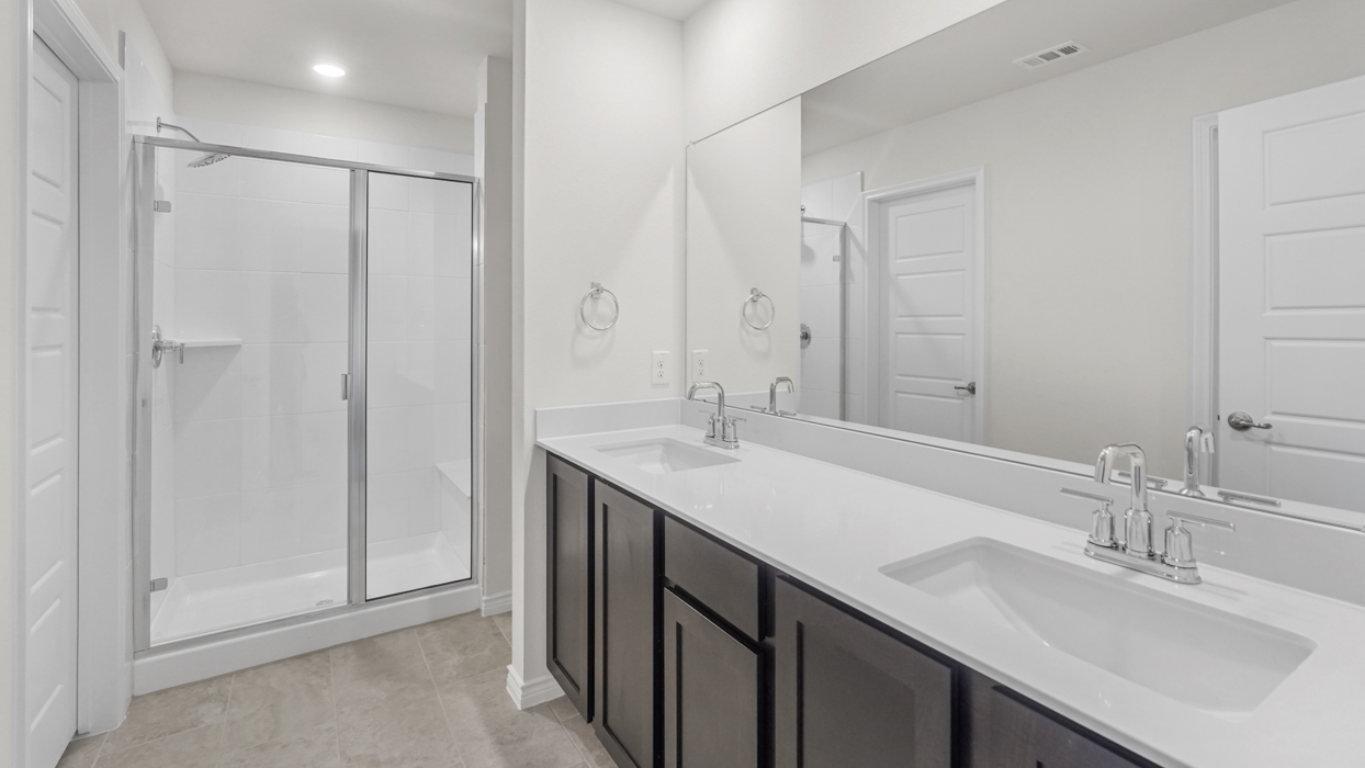 Violet Floorplan Elevation B Bathroom Gallery Image - Silverado in Aubrey, TX