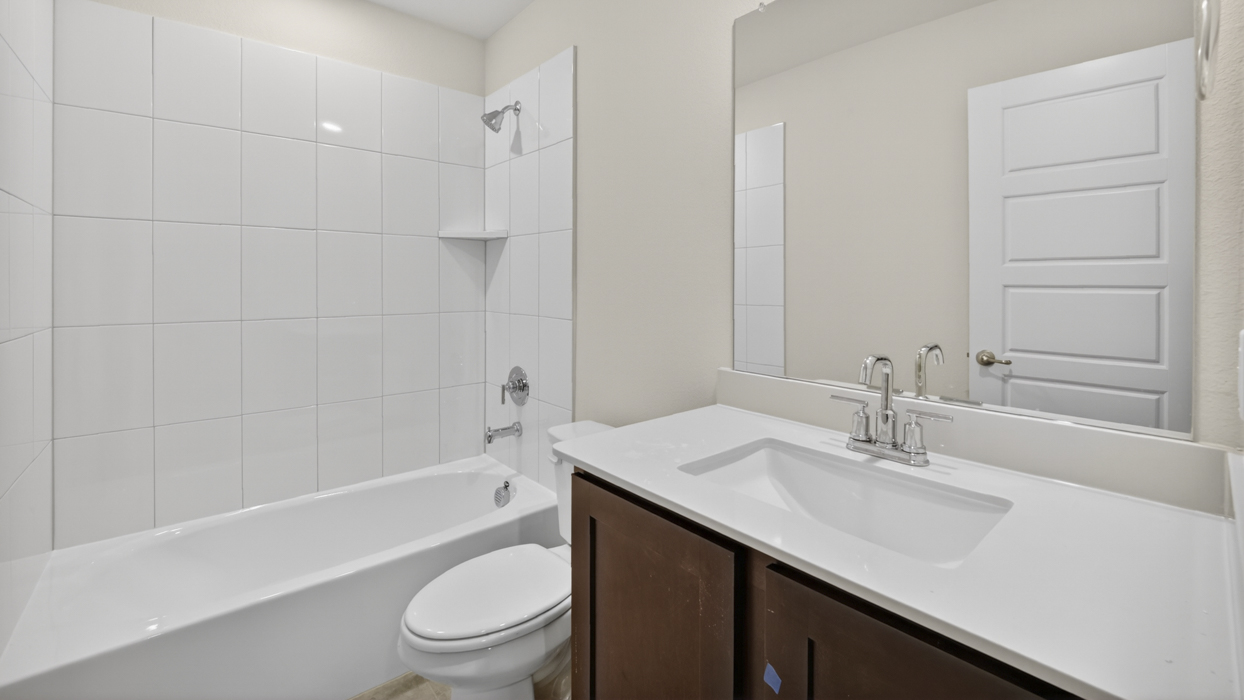 Violet Floorplan Elevation B Bathroom Gallery Image - Silverado in Aubrey, TX