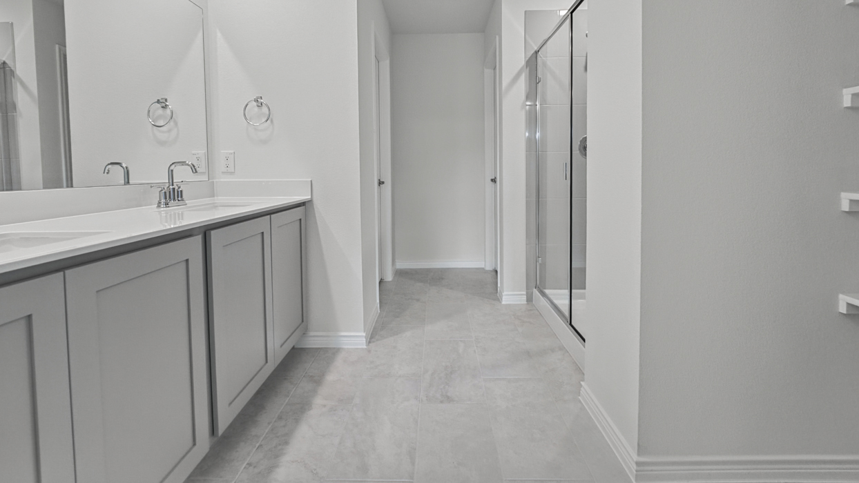 Cedarwood Floorplan Elevation B Bathroom Gallery Image - Silverado in Aubrey, TX