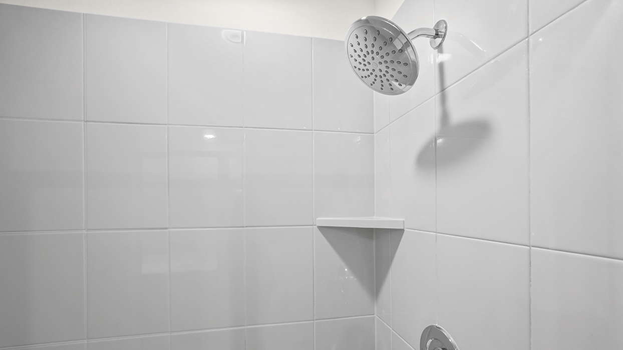 Cedarwood Floorplan Bathroom Gallery Image-Silverado in Aubrey, Tx