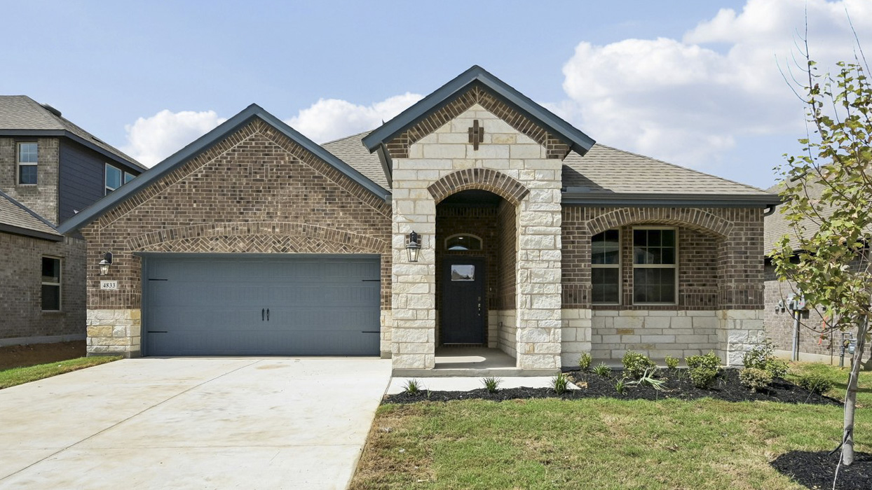 4833 Silver Touch Rd exterior