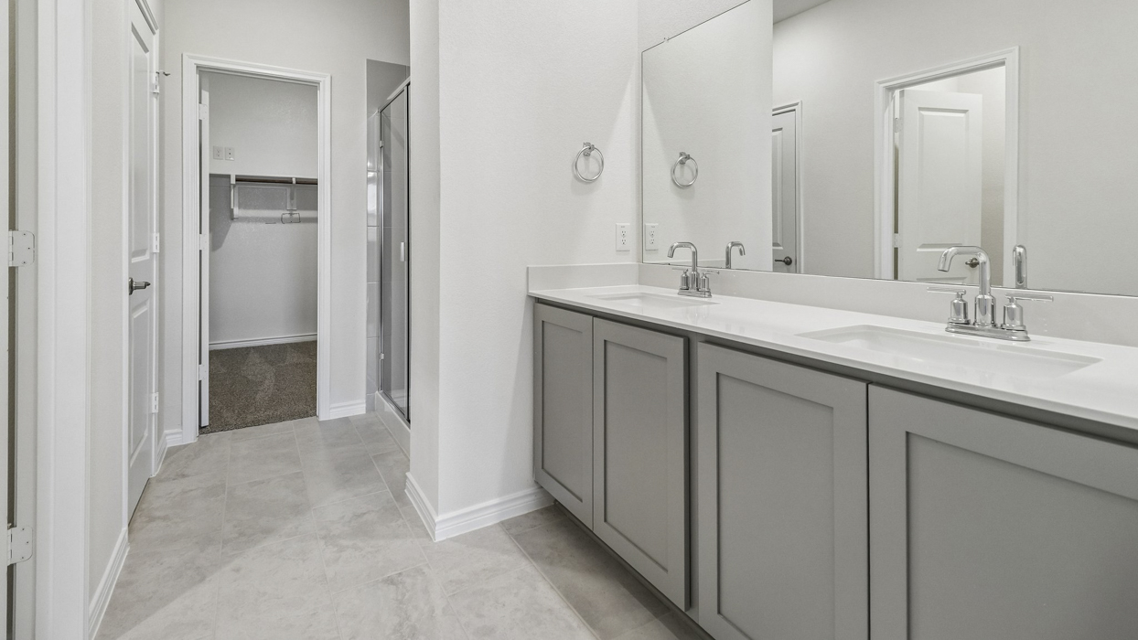 Medbourne Floorplan Bathroom Gallery Image - Silverado in Aubrey, TX