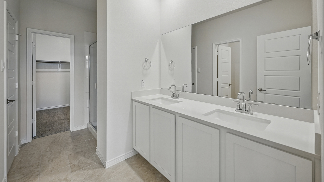 Medbourne Floorplan Bathroom Gallery Image-Silverado in Aubrey, Tx