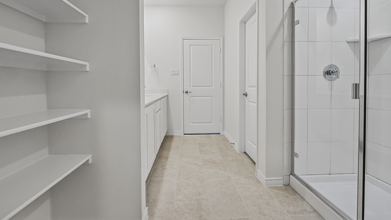 Ivery II Floorplan Elevation B Bathroom Gallery Image - Silverado in Aubrey, TX