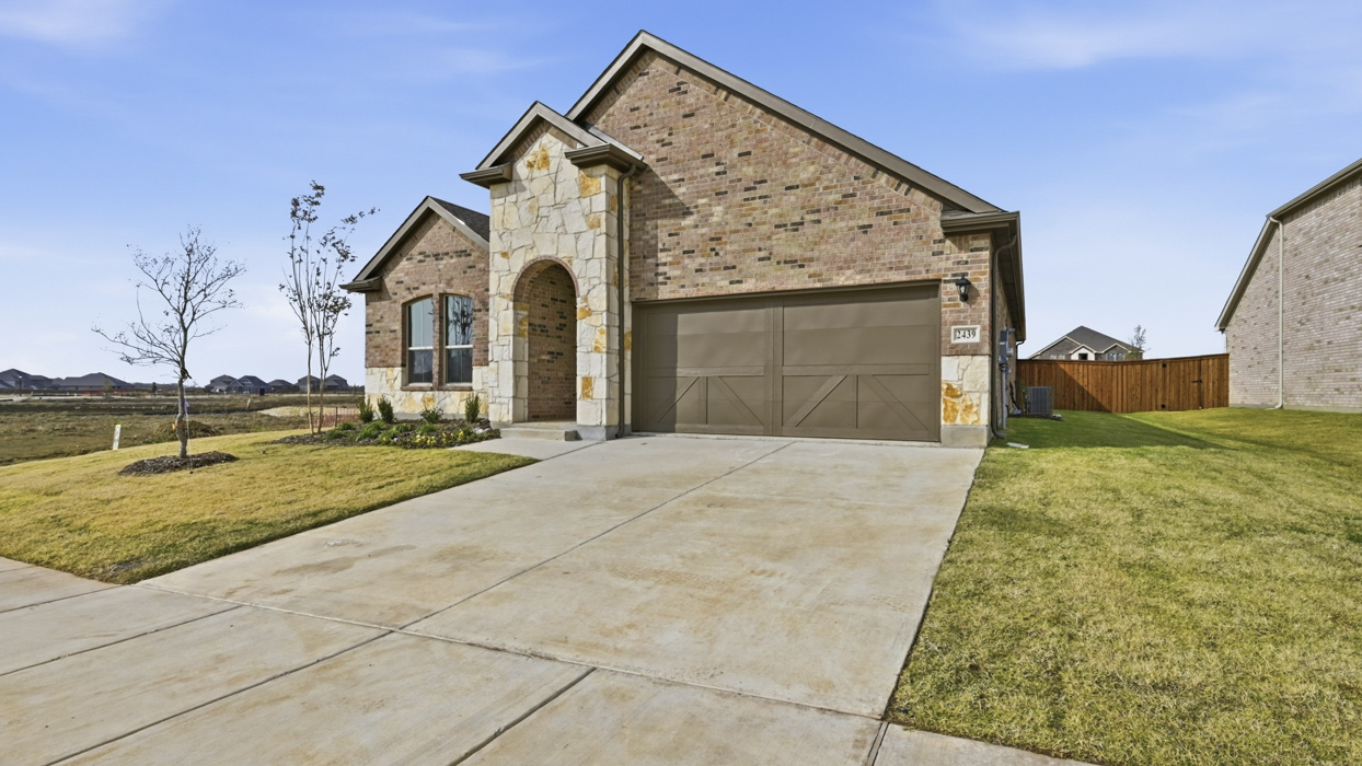 H229 Ivery Floorplan Elevation B Exterior Gallery Image-Silverado in Aubrey, Tx