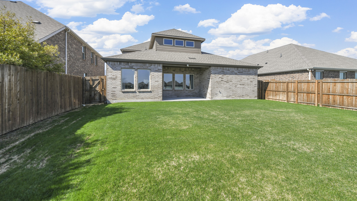 Tangerine floorplan Backyard Gallery Image-Silverado in Aubrey, Tx