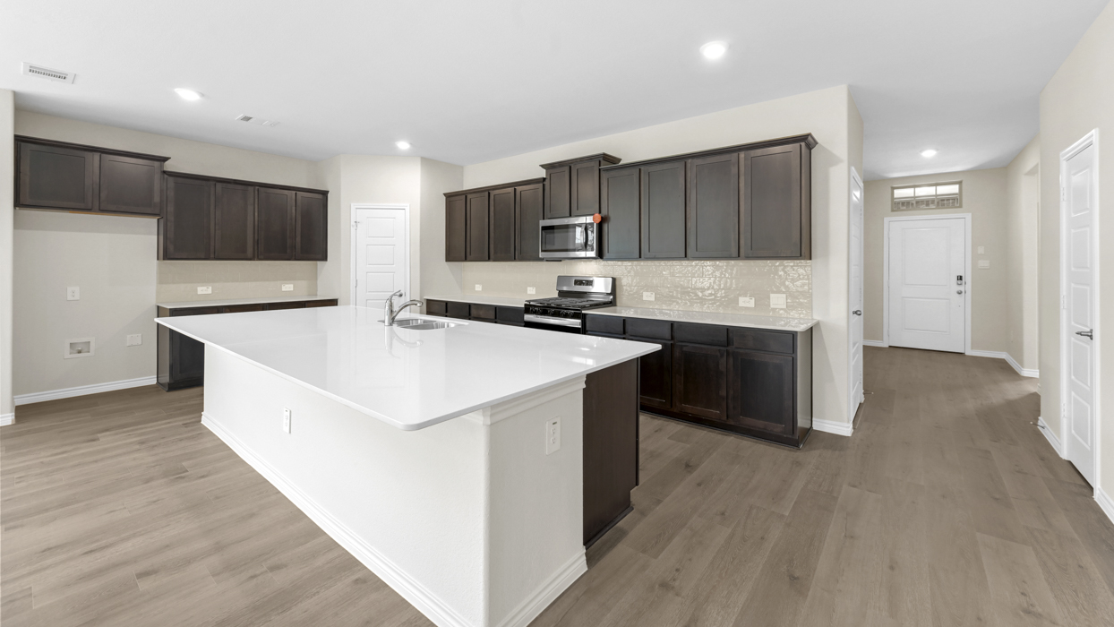 Bastrop Floorplan Elevation F Kitchen Gallery Image - Silverado in Aubrey, TX
