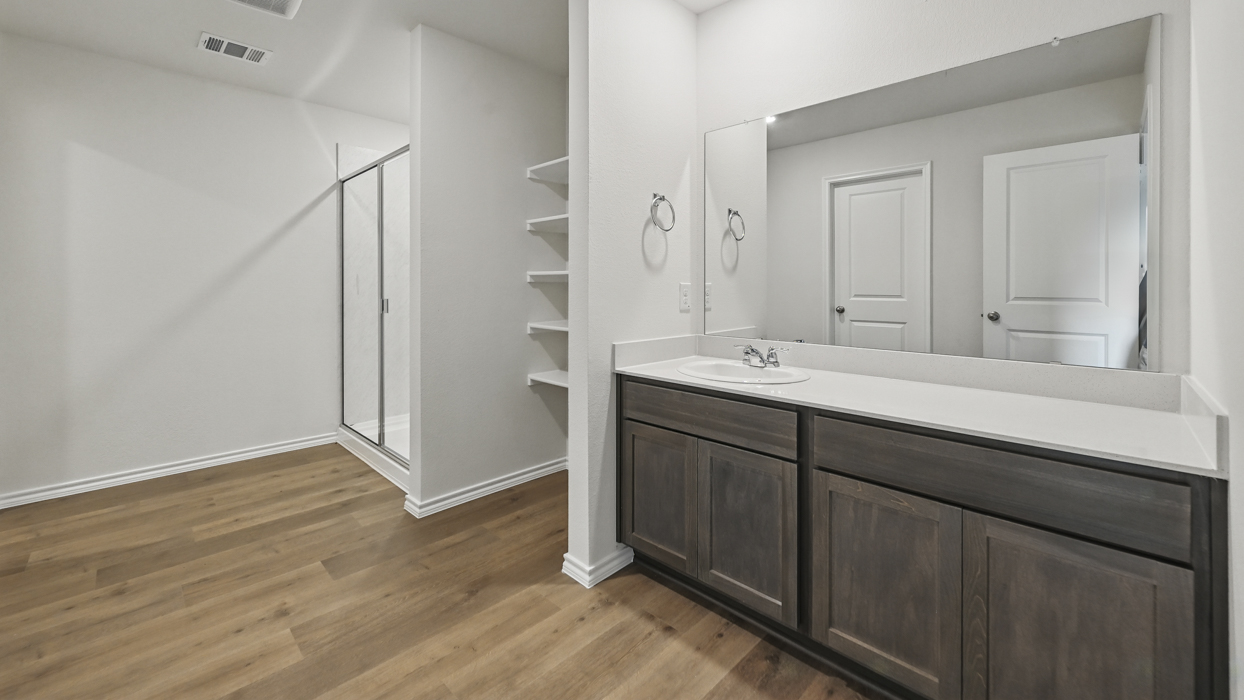 X40S Seabrook floorplan Bathroom Gallery Image - Chalk Hill in Celina TX