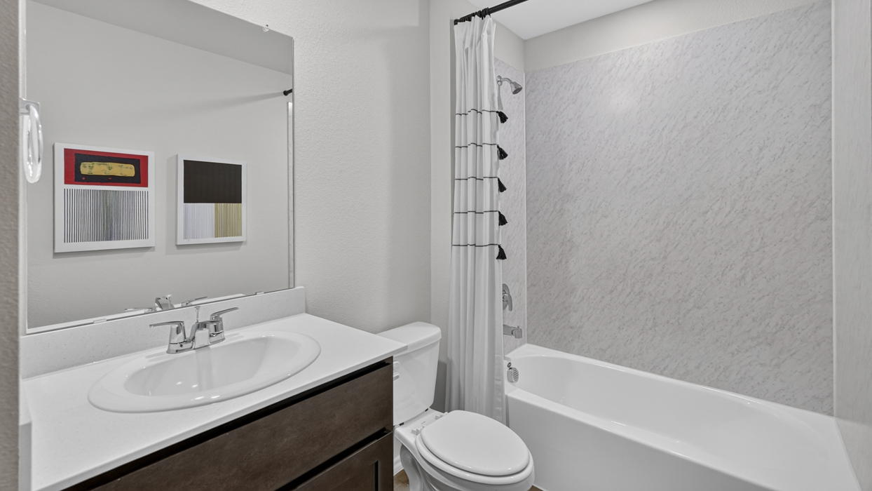 Ozark Floorplan Bathroom Gallery Image-Whitewing Trails in Princeton, Tx