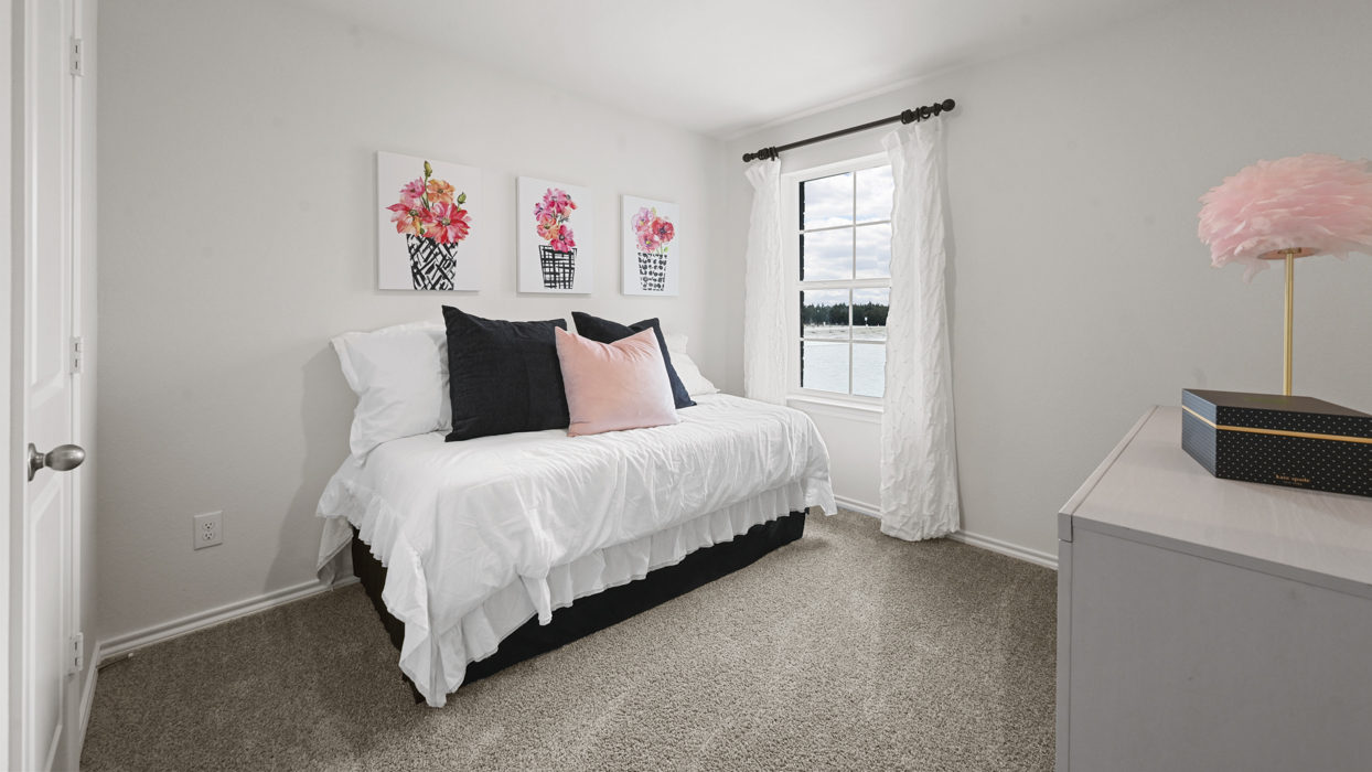 Midland Floorplan Bedroom Gallery Image - Whitewing Trails in Princeton, TX