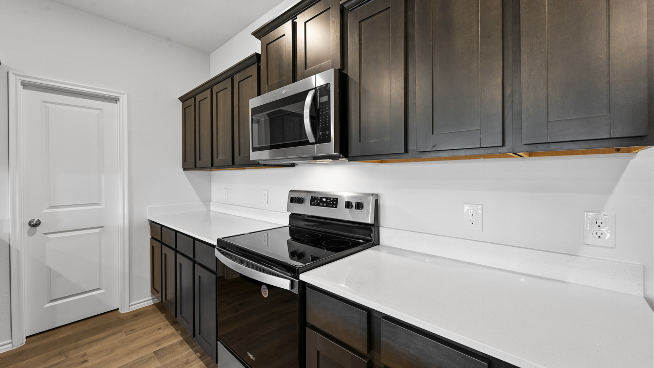 Holden Floorplan Kitchen Gallery Image-Whitewing Trails in Princeton, Tx