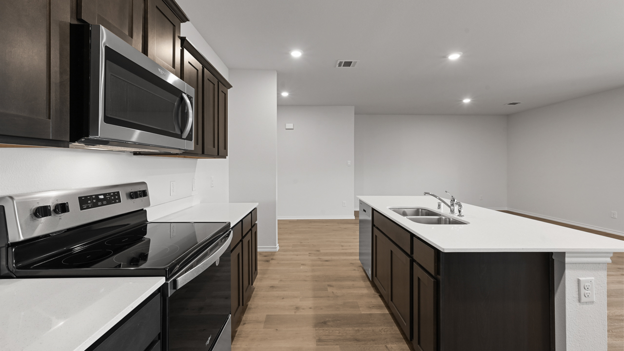 Holden Floorplan Kitchen Gallery Image-Whitewing Trails in Princeton, Tx