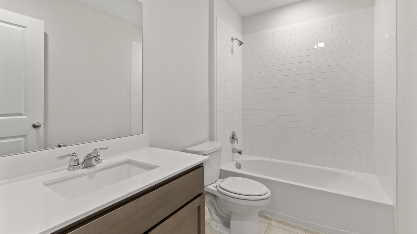X40A floorplan bathroom rendering at Stonewyck Farms in Ennis TX