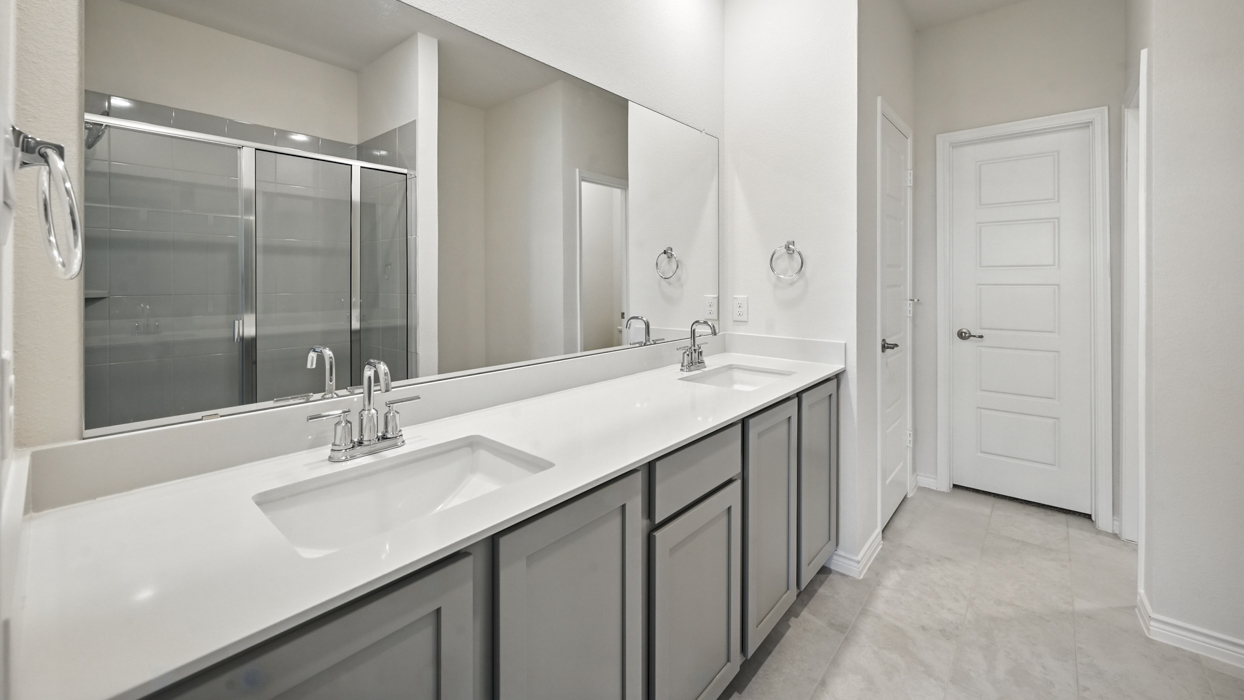 Republic Floorplan Elevation A Bathroom Gallery Image - The Woods at Lindsey Place in Anna, TX
