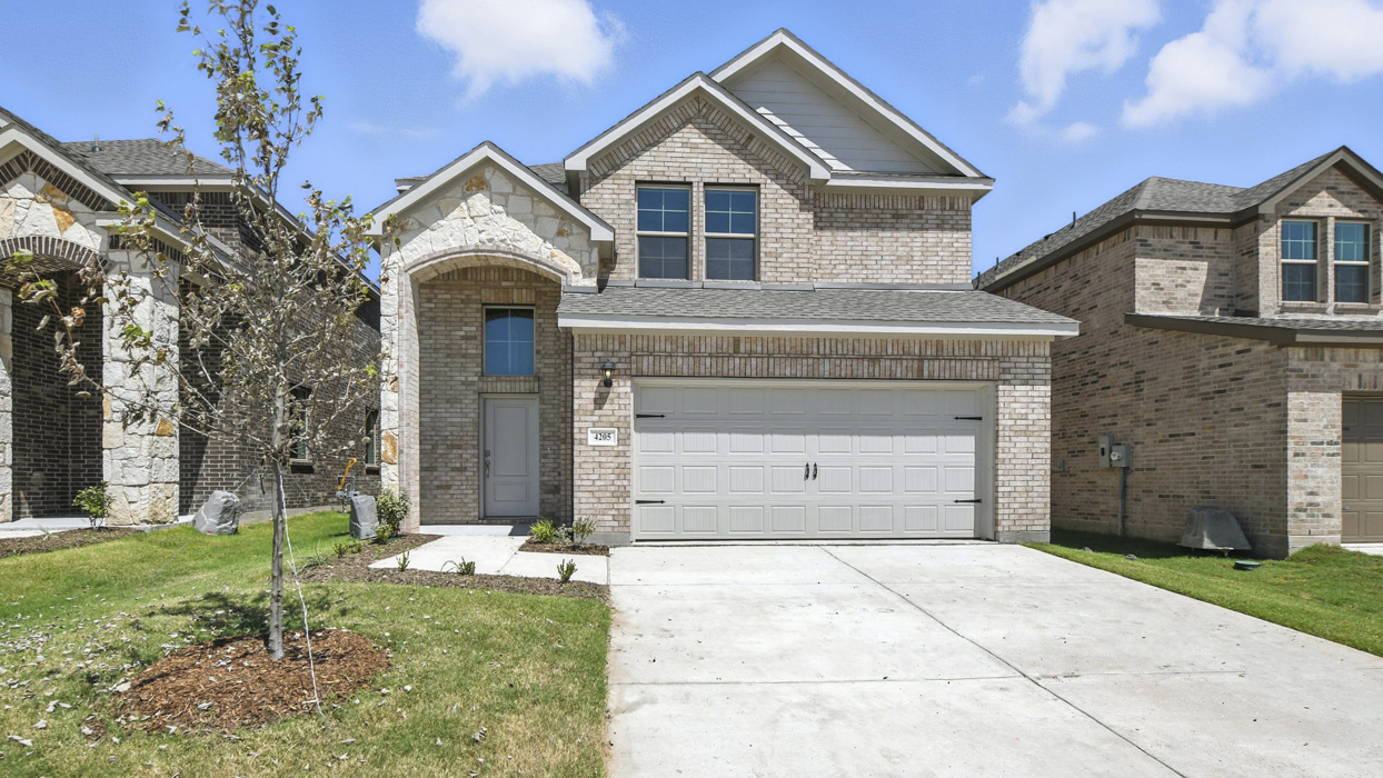 2024 Crockett Way exterior
