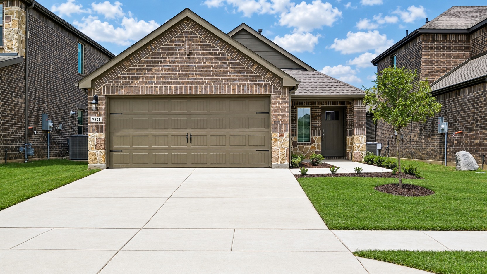 2113 Crockett Way exterior