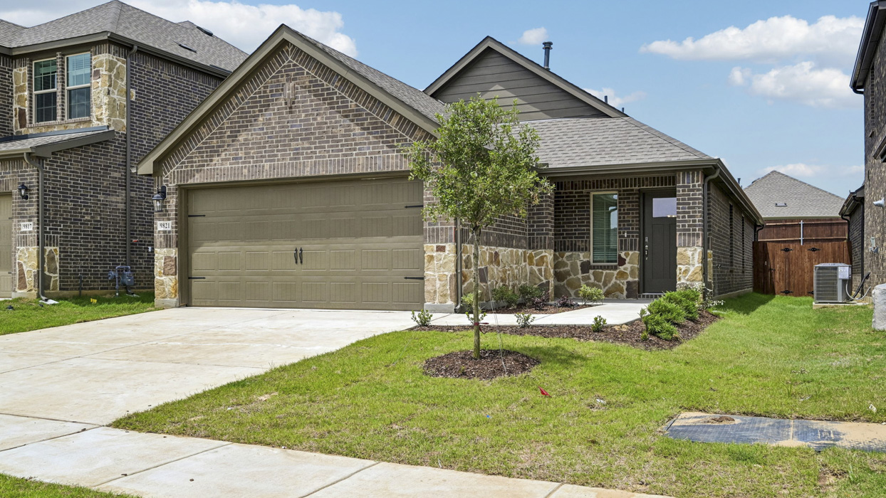 2317 Crockett Way exterior