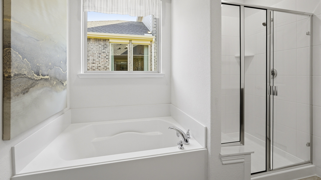 Evergreen Floorplan Bathroom Gallery Image-The Woods at Lindsey Place in Anna, Tx