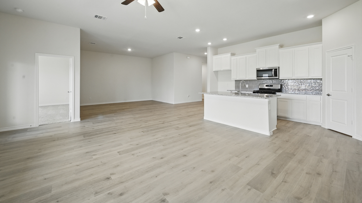 H50 E Echelon Floorplan Kitchen Gallery Image-The Woods at Lindsey Place in Anna, Tx