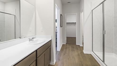 X40P Perry Floorplan Exterior Bathroom Gallery Image Stuart Ridge in Denton, TX